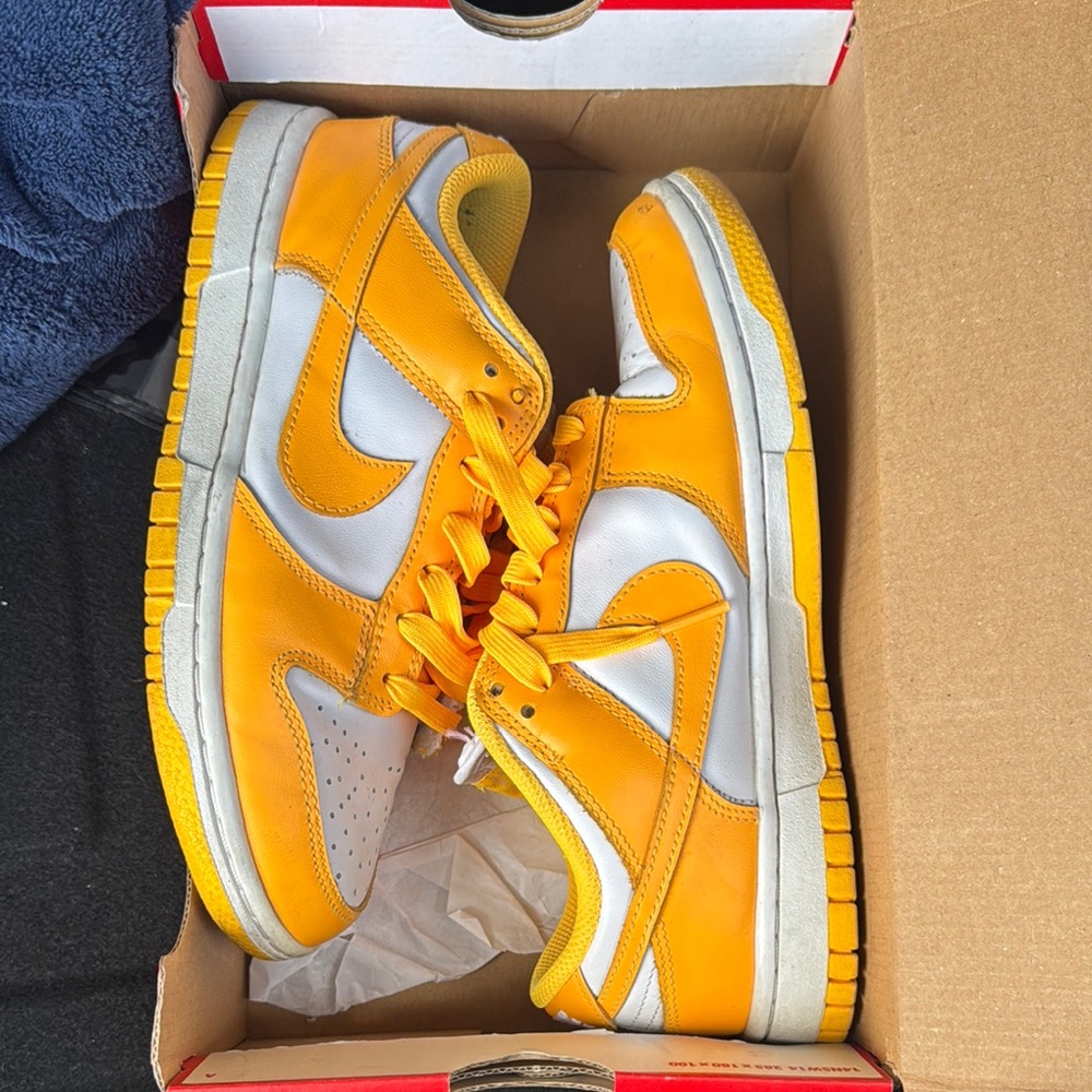 Nike Yellow and White Sneakers Classic Design